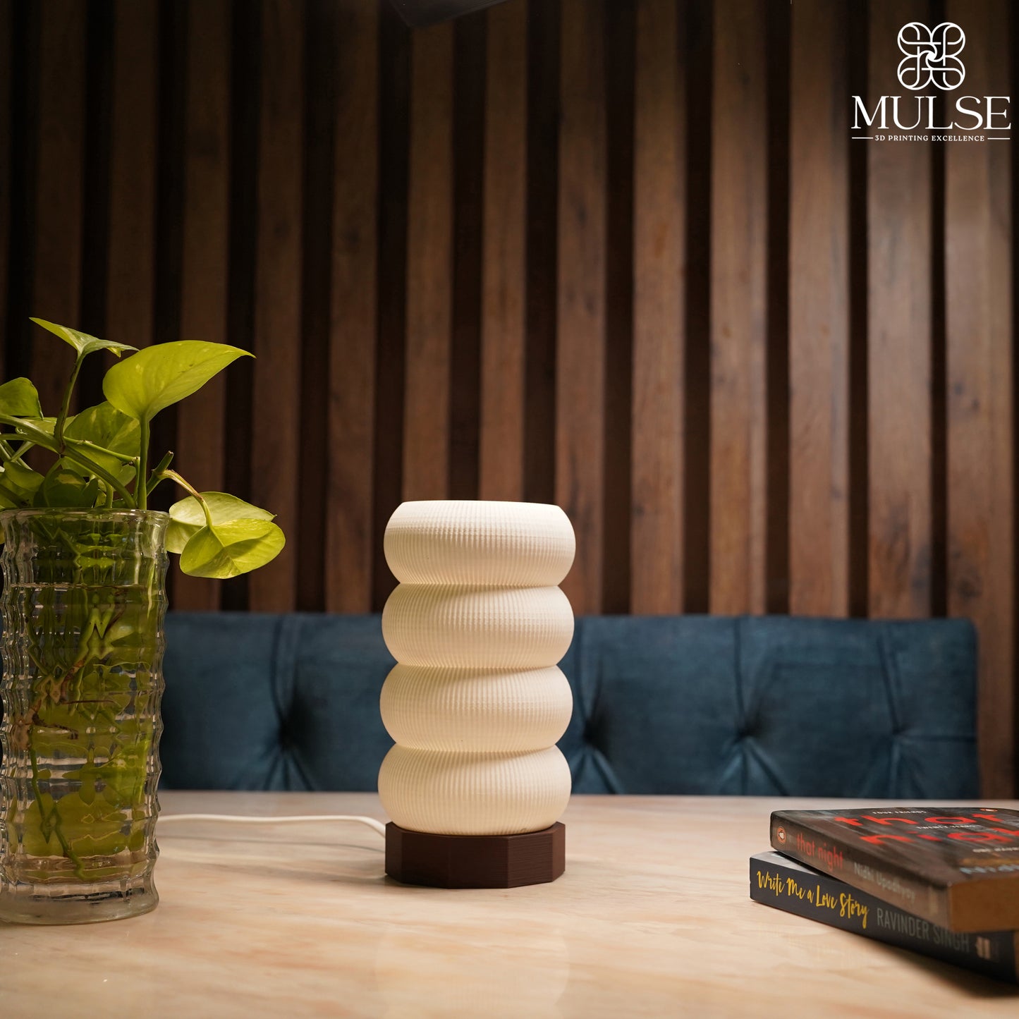 Minimalist Donut Table Lamp