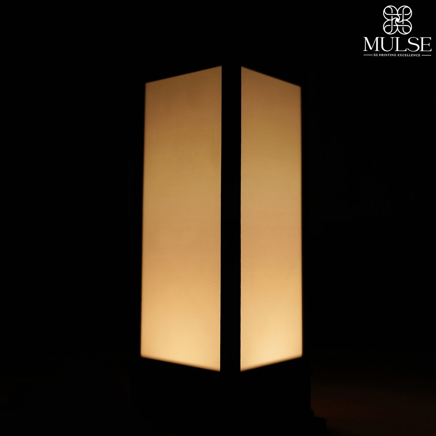 Filmin Square Desk Lamp