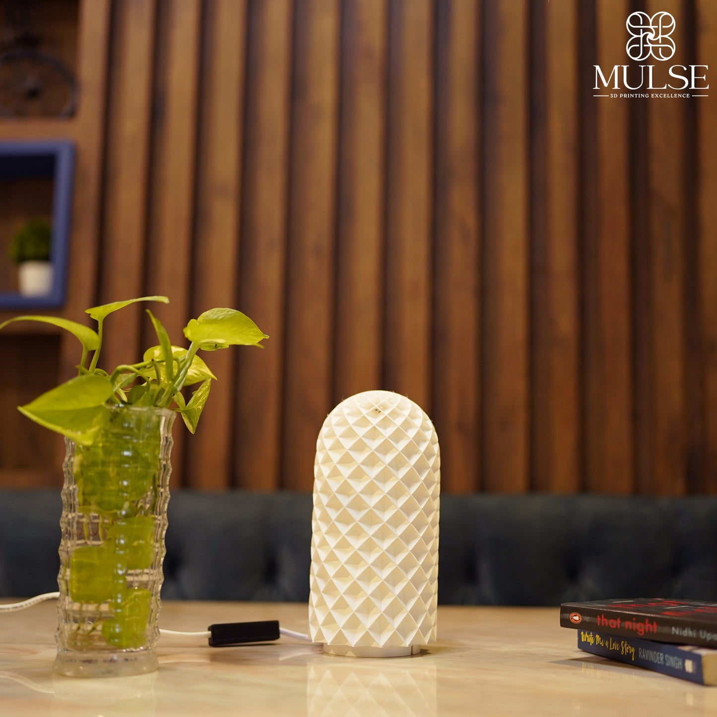 Diamond Weave Table Lamp