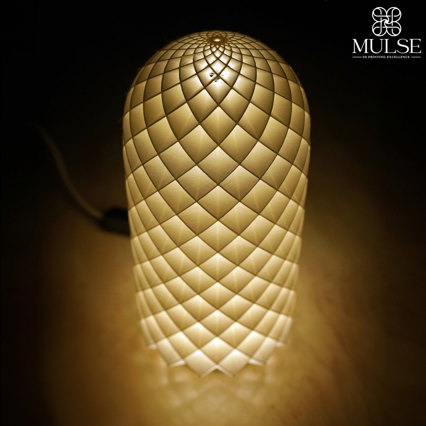 Diamond Weave Table Lamp