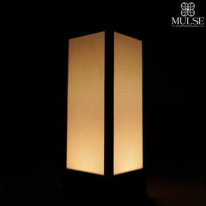 Filmin Square Desk Lamp
